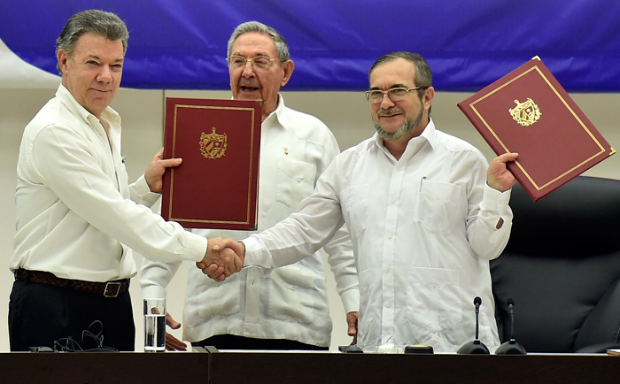 Firma Acuerdos de La Habana