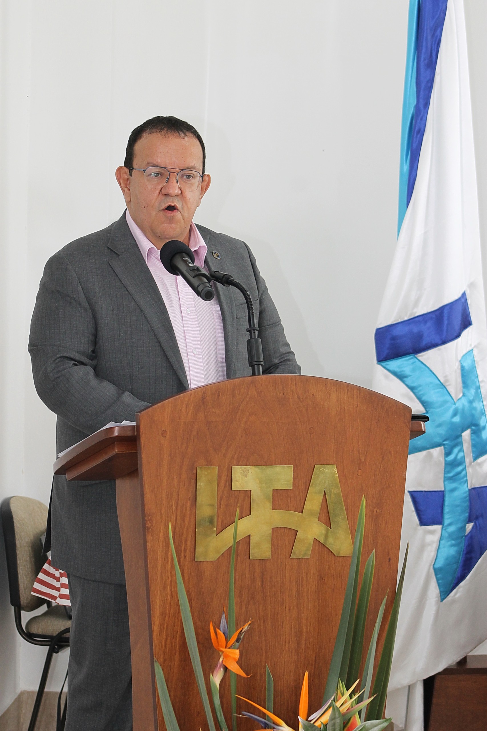 Rector Gustavo Rubio durante su discurso de posesión. Fotografía propiedad del departamento de Comunicaciones del ITA.