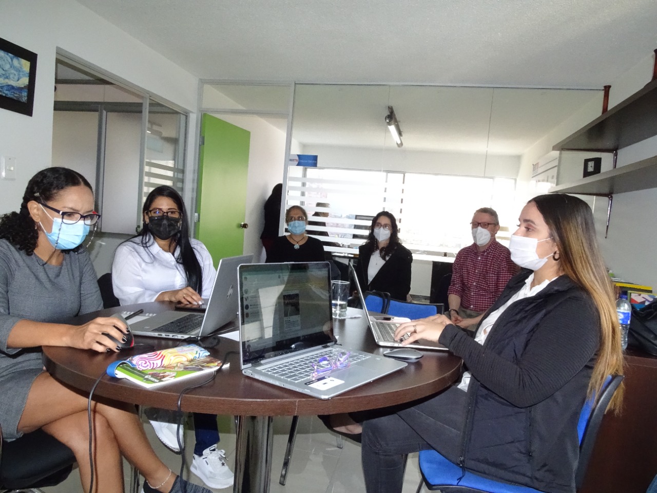 Equipo de internacionalización de la REDTTU, mesa de trabajo 28 y 29 de septiembre. Fotografía de archivo, propiedad del Departamento de Comunicaciones de la REDTTU.