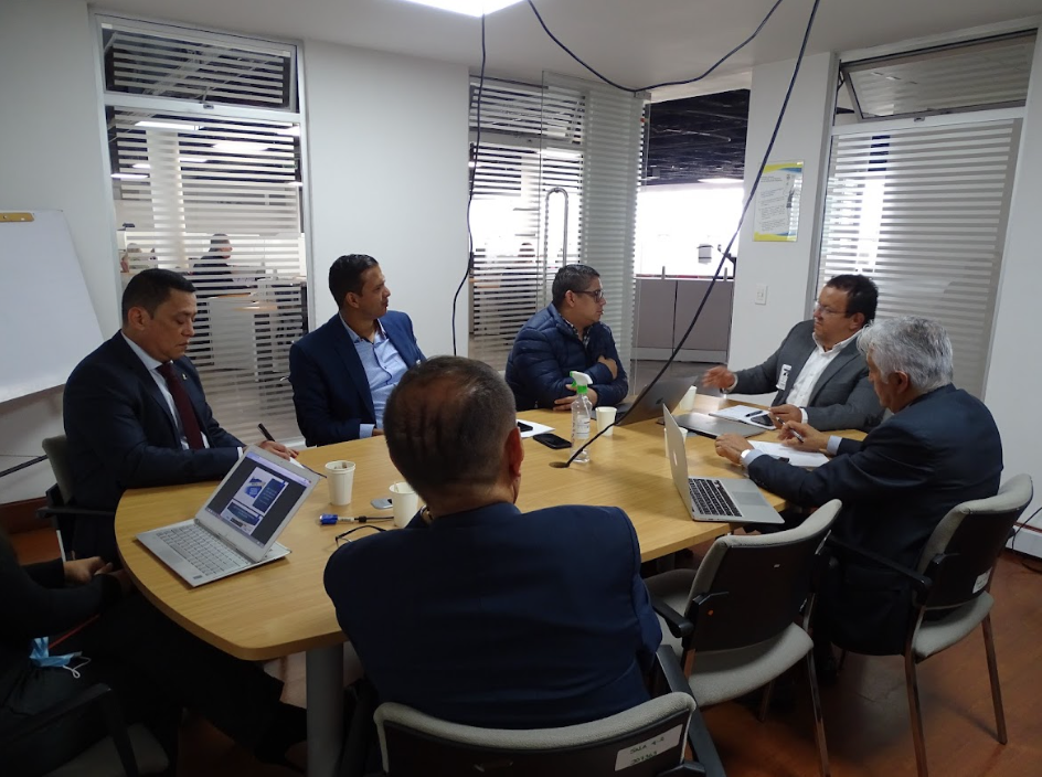 En la fotografía: los rectores Oscar Porras, UNIPAZ, Juan Carlos Urriago, UCEVA, Leonardo García, TDEA, Emilio Zapata, ITSA, Gustavo Rubio, ITA y el director ejecutivo, Felipe Ortiz En la fotografía: los rectores Oscar Porras, UNIPAZ, Juan Carlos Urriago, UCEVA, Leonardo García, TDEA, Emilio Zapata, ITSA, Gustavo Rubio, ITA y el director ejecutivo, Felipe Ortiz