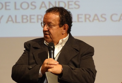 En la Fotografía: participantes del panel: “Situación y evolución de la Educación TyT en Colombia y en el mundo” en el marco del Foro de Educación Posmedia de UniAndes En la Fotografía: participantes del panel: “Situación y evolución de la Educación TyT en Colombia y en el mundo” en el marco del Foro de Educación Posmedia de UniAndes