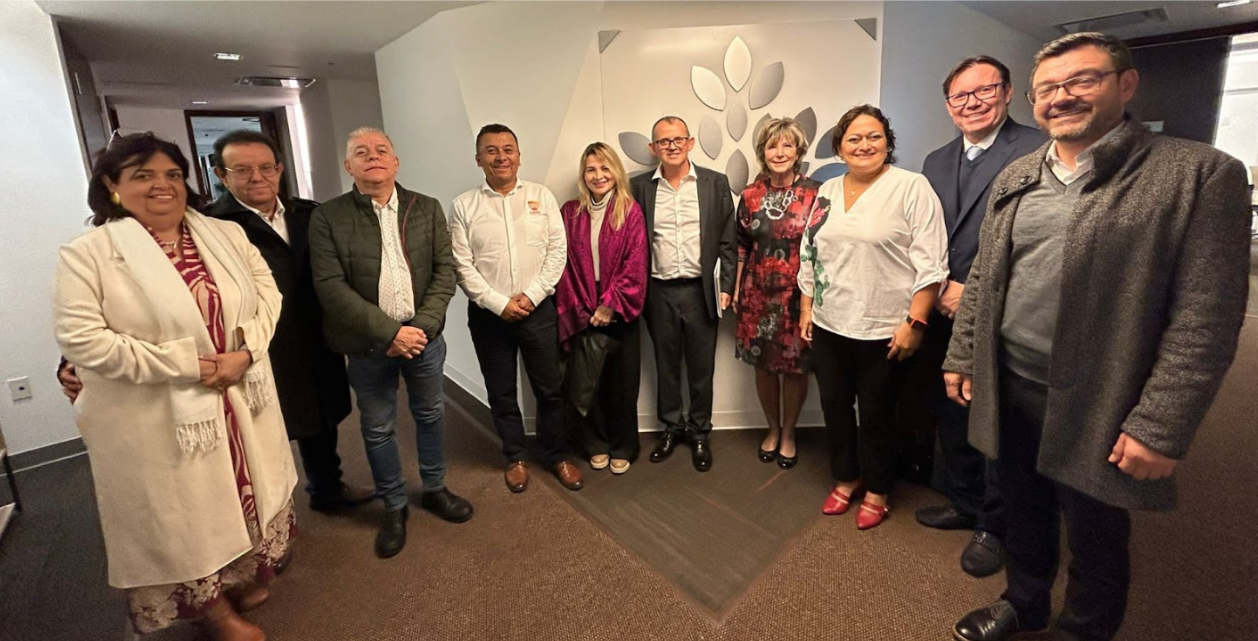 Delegación REDTTU durante una de las visitas académicas a institutos de Canadá CICAN en Ottawa. Fotografía propiedad del Departamento de Comunicaciones de las UTS.