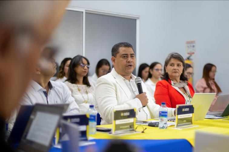 En la fotografía : rector Arcesio Castro Agudelo de la Institución Universitaria de Barranquilla Fotografía propiedad de la IUB